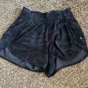 lululemon camo shorts